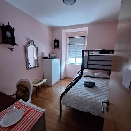 Guest house Quarto Barato Centro De *